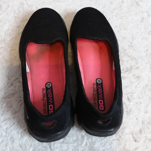 Sketchers go walk 2 black size.6 like new - Picture 8 of 9
